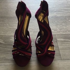 PURPLE AND PINK SUEDE ZIPPER HEEL